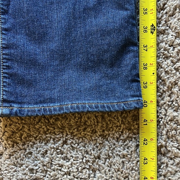 L.L. Bean Favorite Fit Flannel Lined Jeans - Picture 2 of 4